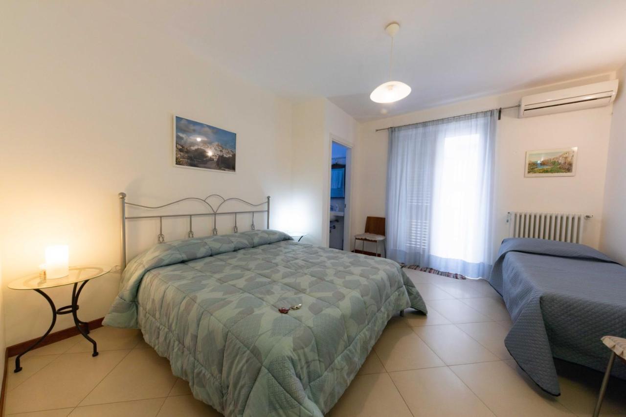 B&B La Stradella 奥斯图尼 外观 照片