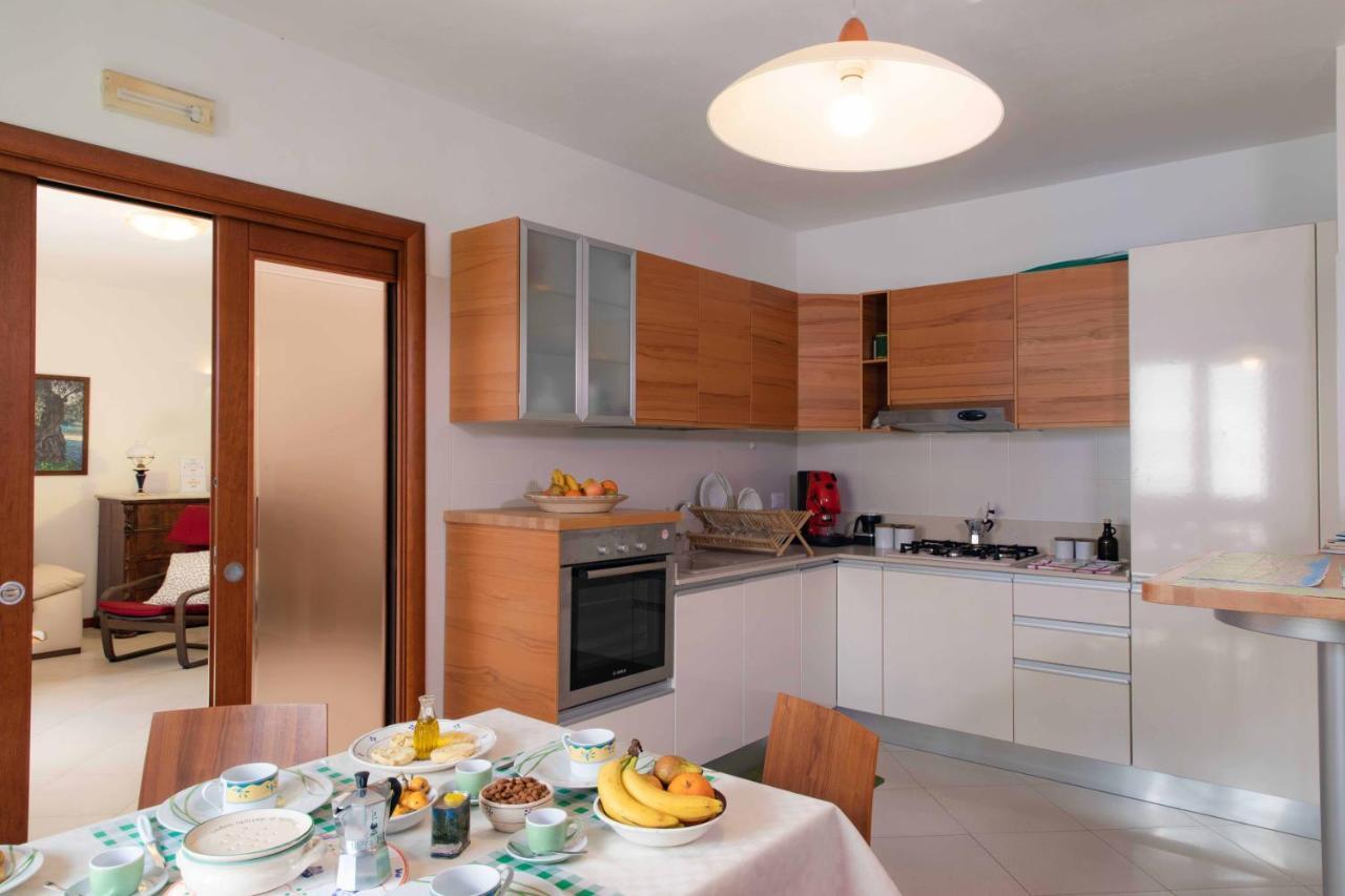 B&B La Stradella 奥斯图尼 外观 照片