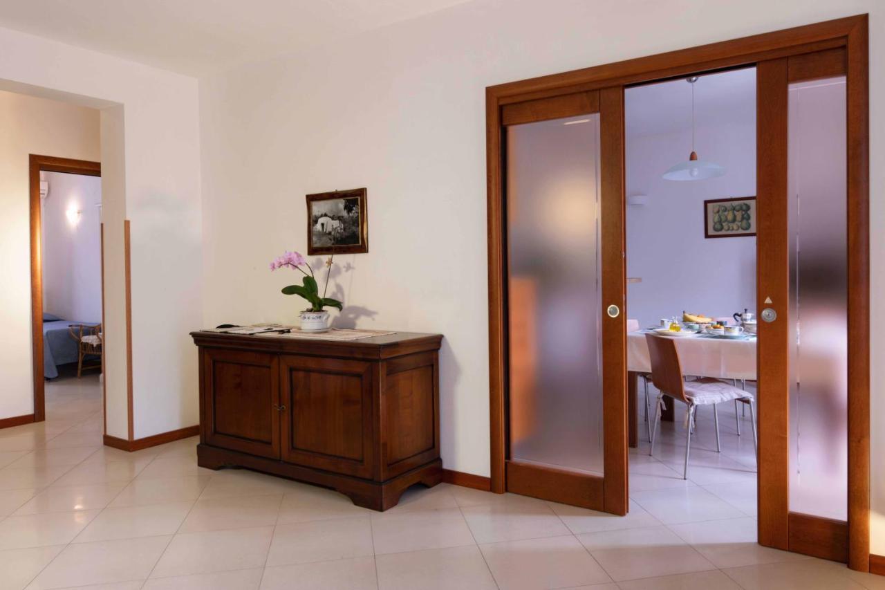 B&B La Stradella 奥斯图尼 外观 照片